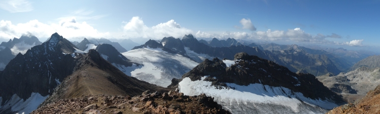 Süden: Piz Buin, Silvrettahorn, Silvrettapass, Verstanclahorn, Graubünden