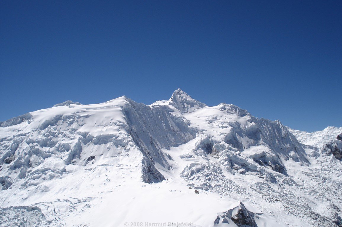 Der Palcaraju (6274 m) ist ein sehr komplizierter Berg, der selten besucht wird.