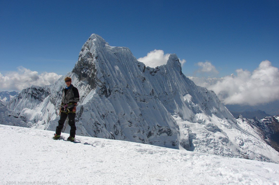 Chacraraju (6112 m and 6001 m)