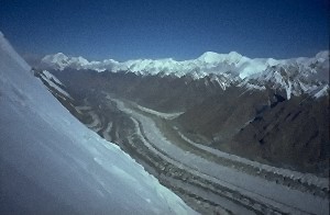 20 km Northern Inylchek Glacier