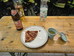 km 79: VP3 in Matting - die Pizzastation