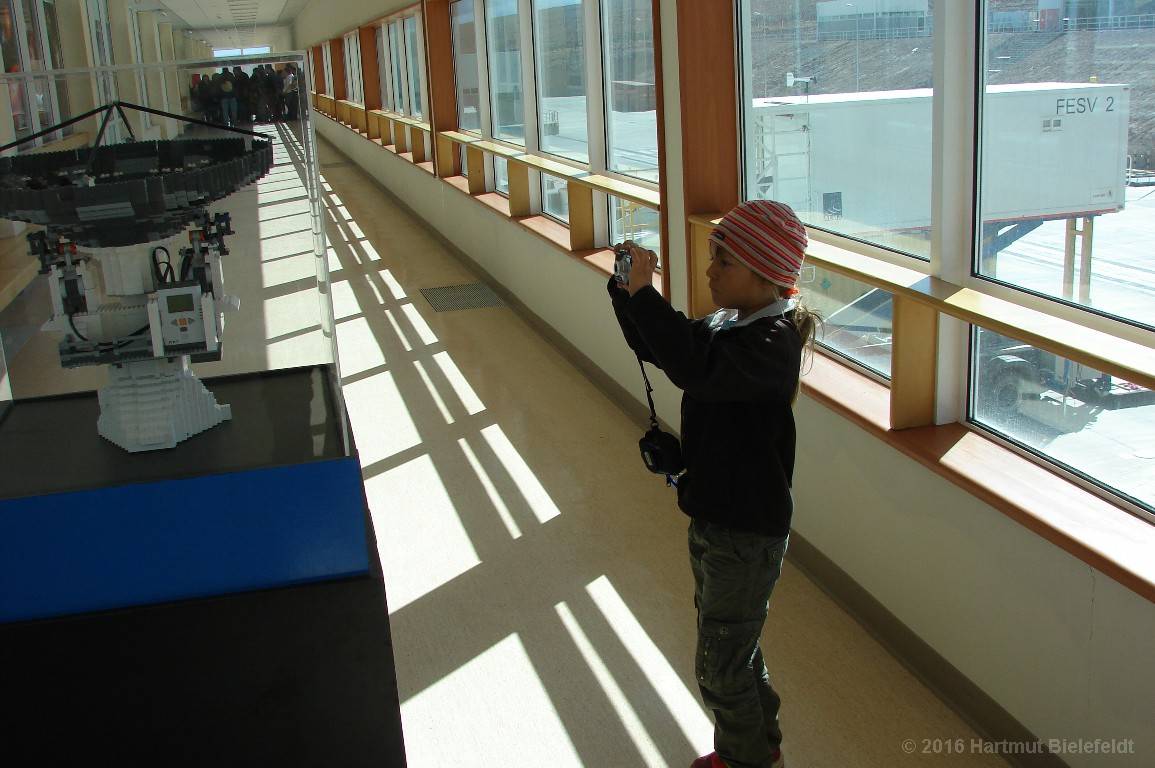 Lego-Modell eines der Radioteleskope