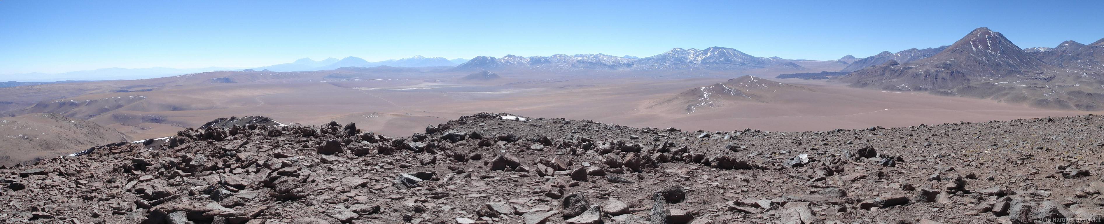 Aussicht nach Norden: San Pedro/San Pablo; Tatio-Gruppe; Colorado