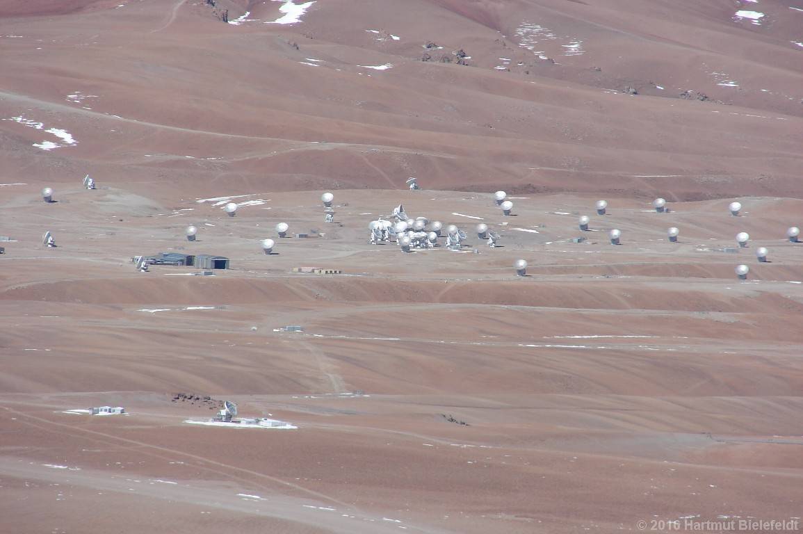 Jedes Teleskop hat 12 Meter Durchmesser.