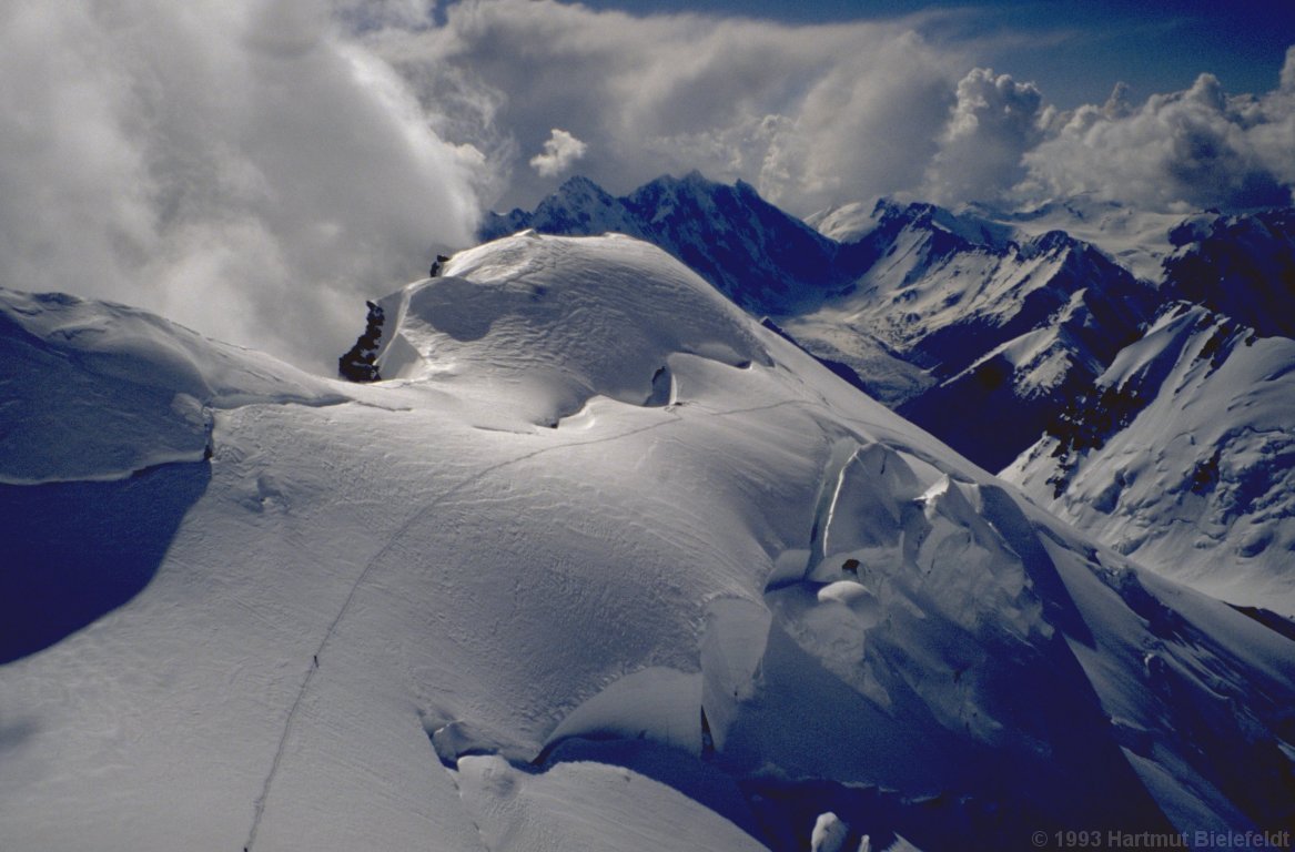 view down to Peak Dushanbe