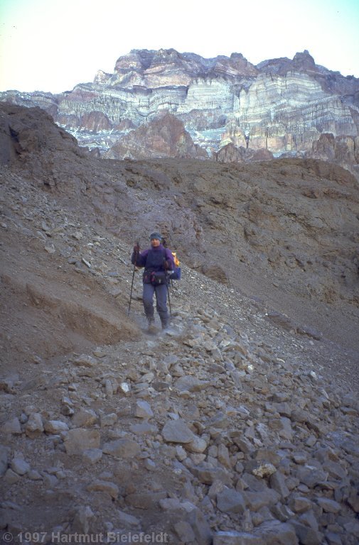 Again it is very windy what can be seen from the raised dust.