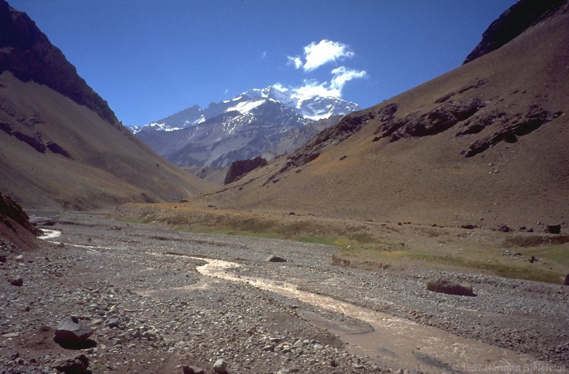 After seven hours, Aconcagua is quite distant again.