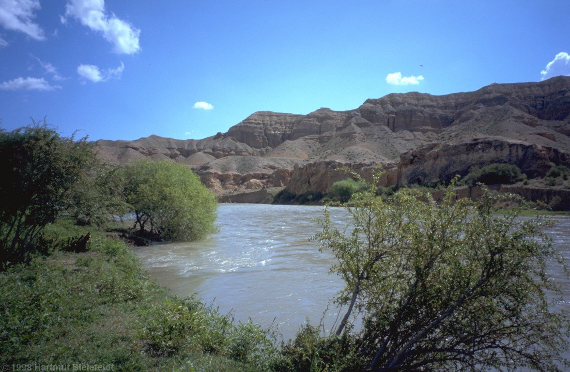 landscape on the way back to Almaty