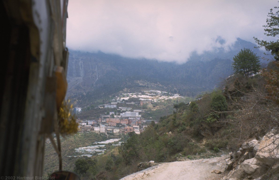 Der chinesische Grenzort Zhangmu ist in Sicht.