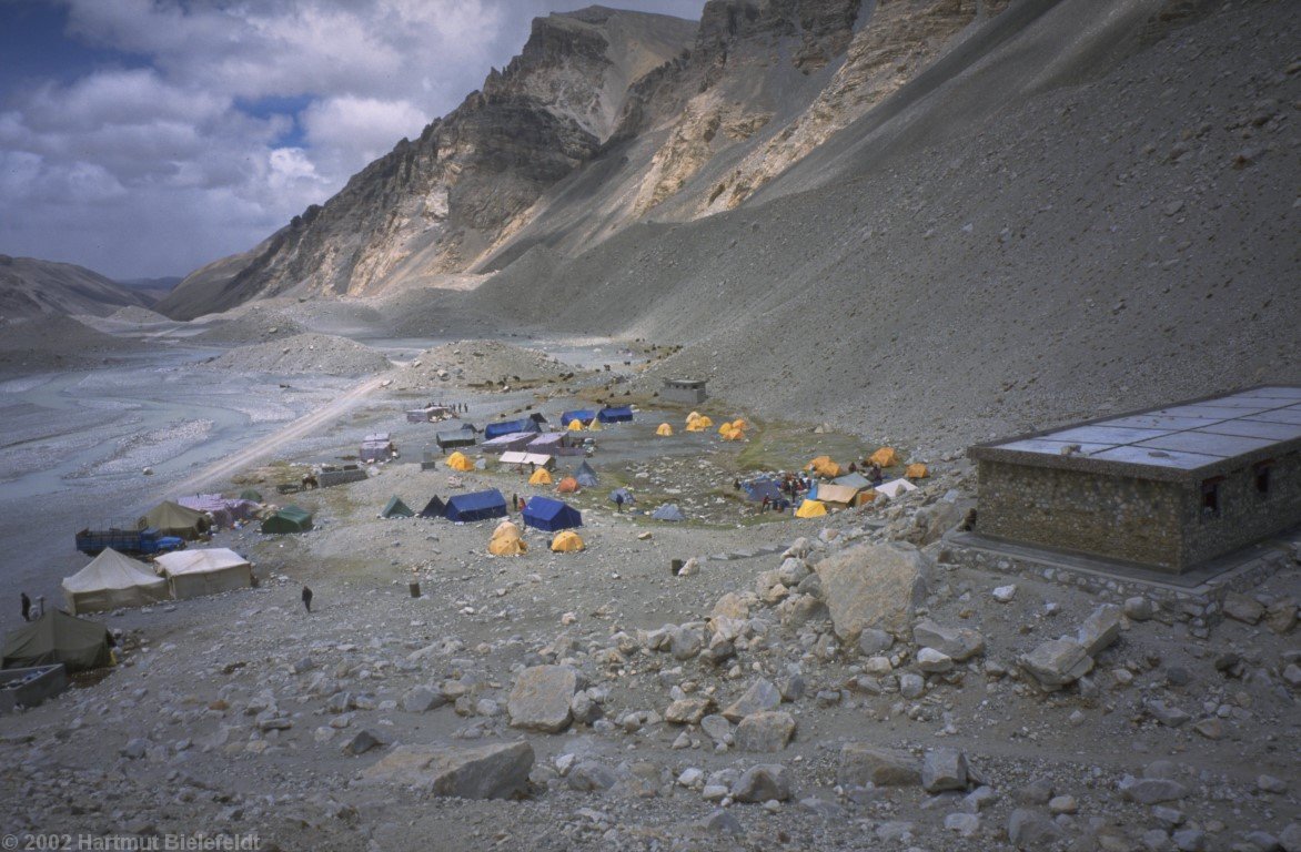 Endlich sind wir wieder am Basislager.