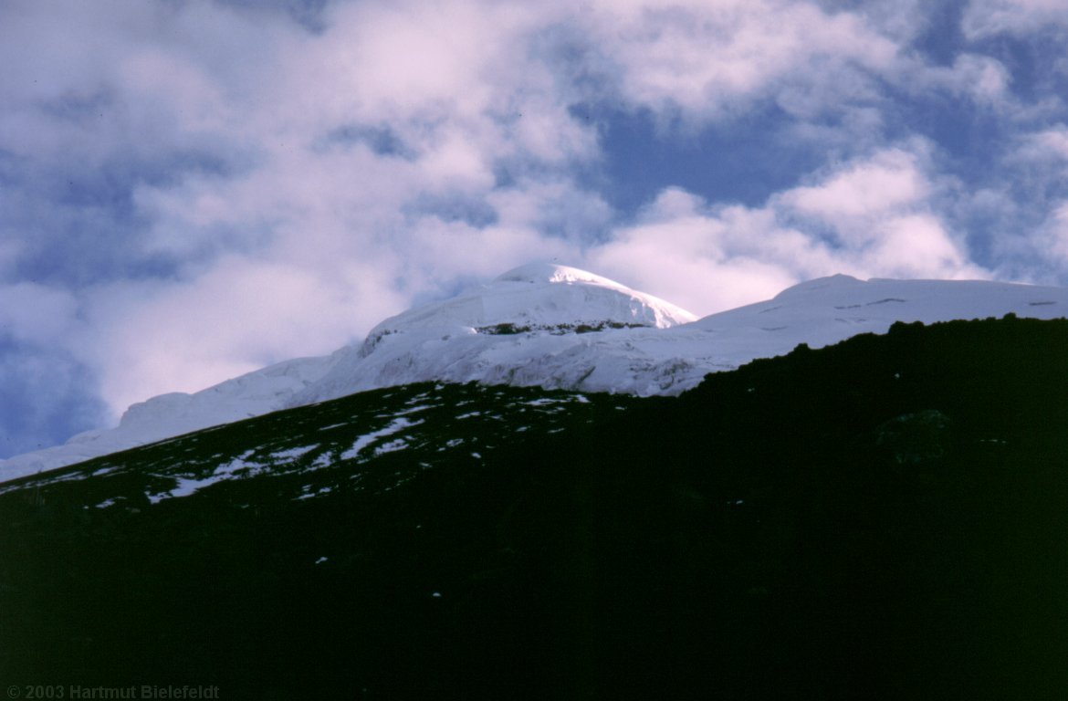 Der Weg zum Gipfel sieht kurz aus, aber das täuscht natürlich