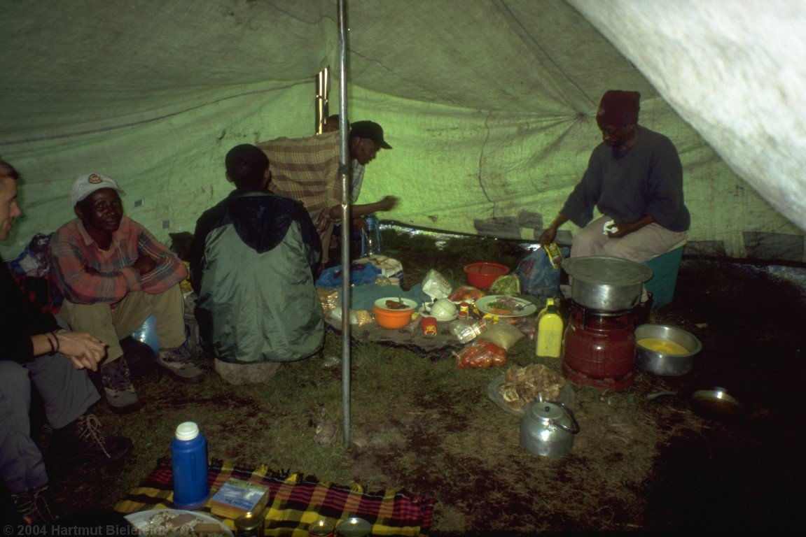 Die Küche im Simba Camp.