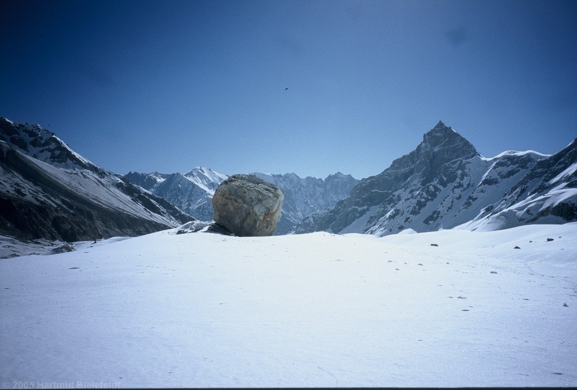 Weiter gehts nach Lager 2 (Blick zurück nahe Lager 1)