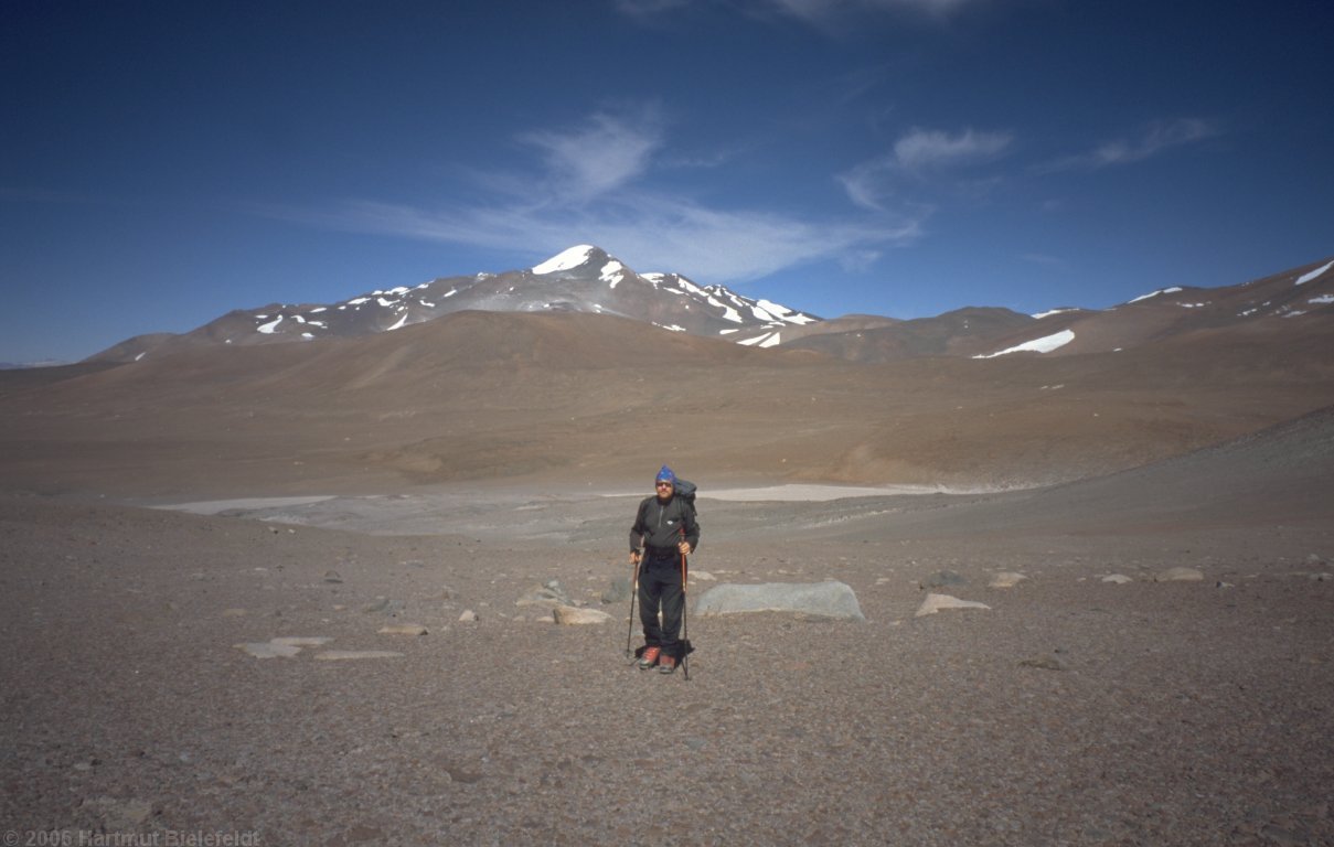 First walk to camp 1; in the background Cerro Veladero (6436 m)