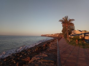 Strandpromenade Richtung San Agustín