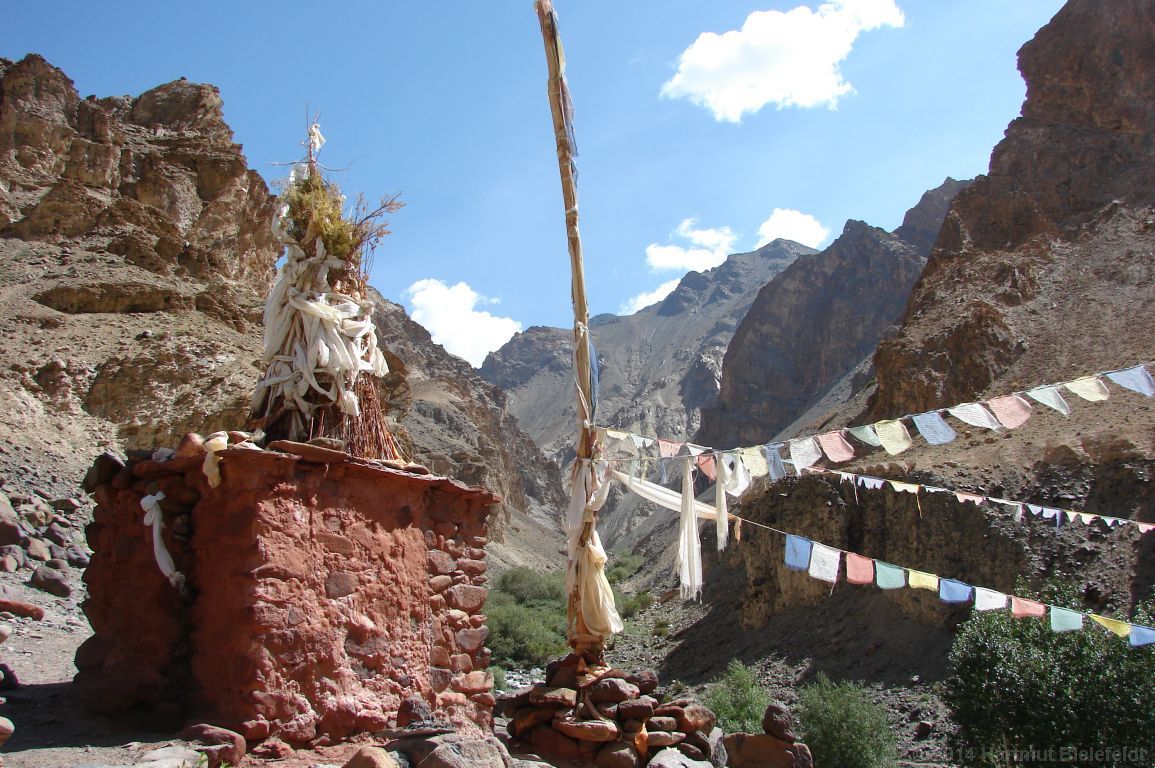 Immer wieder Heiligt�mer am Wegrand