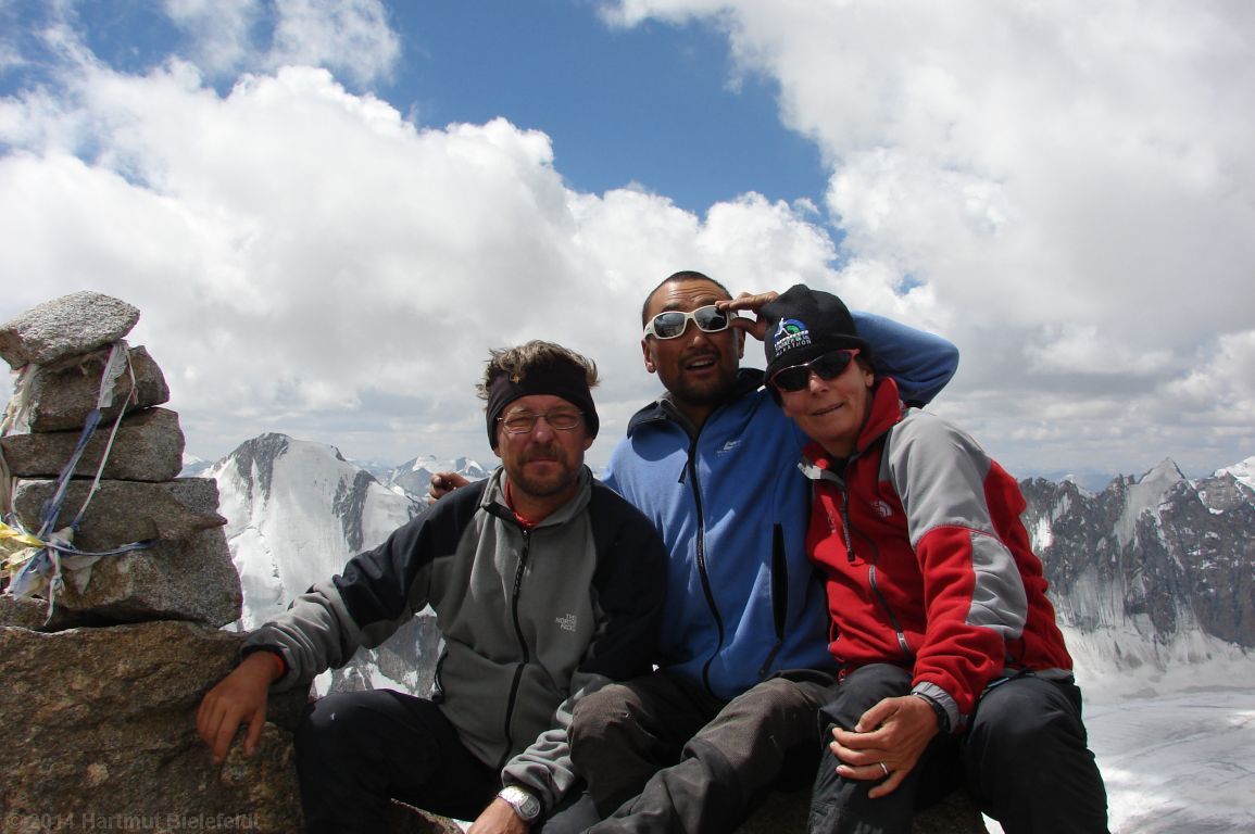 Dzo Jongo East, 6214 m