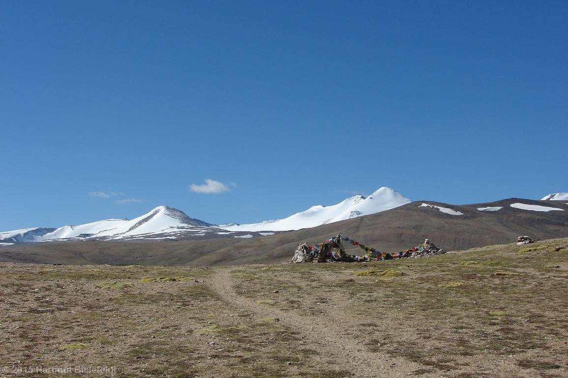 Kostse La (5400 m): The 6000m peaks of our target region