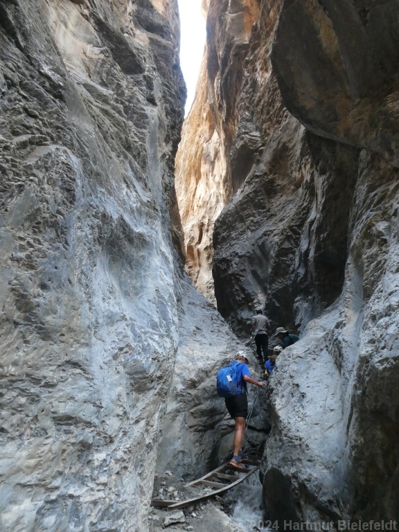 Weg durch die Schlucht zum Einsiedlerkloster