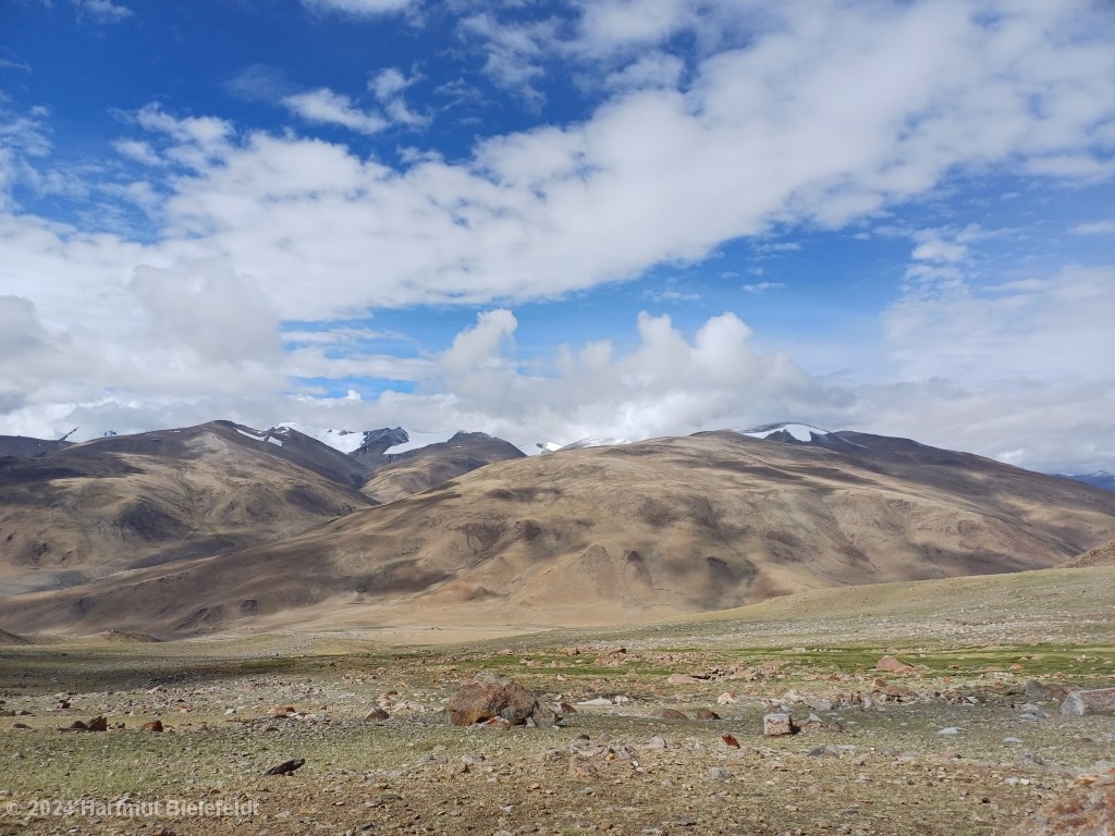 Immerhin kommt jetzt die Sonne heraus (Spangnak Ri-Gruppe im Süden)