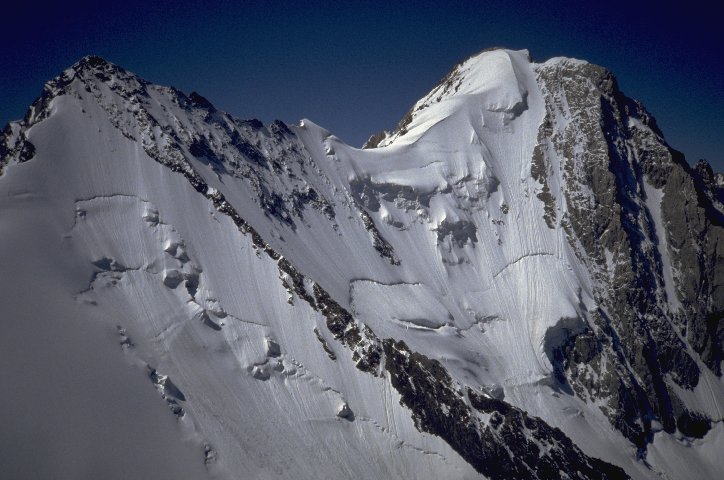 Das sind 'nur' die F�nftausender der Alai-Kette auf dem Weg ins Basislager